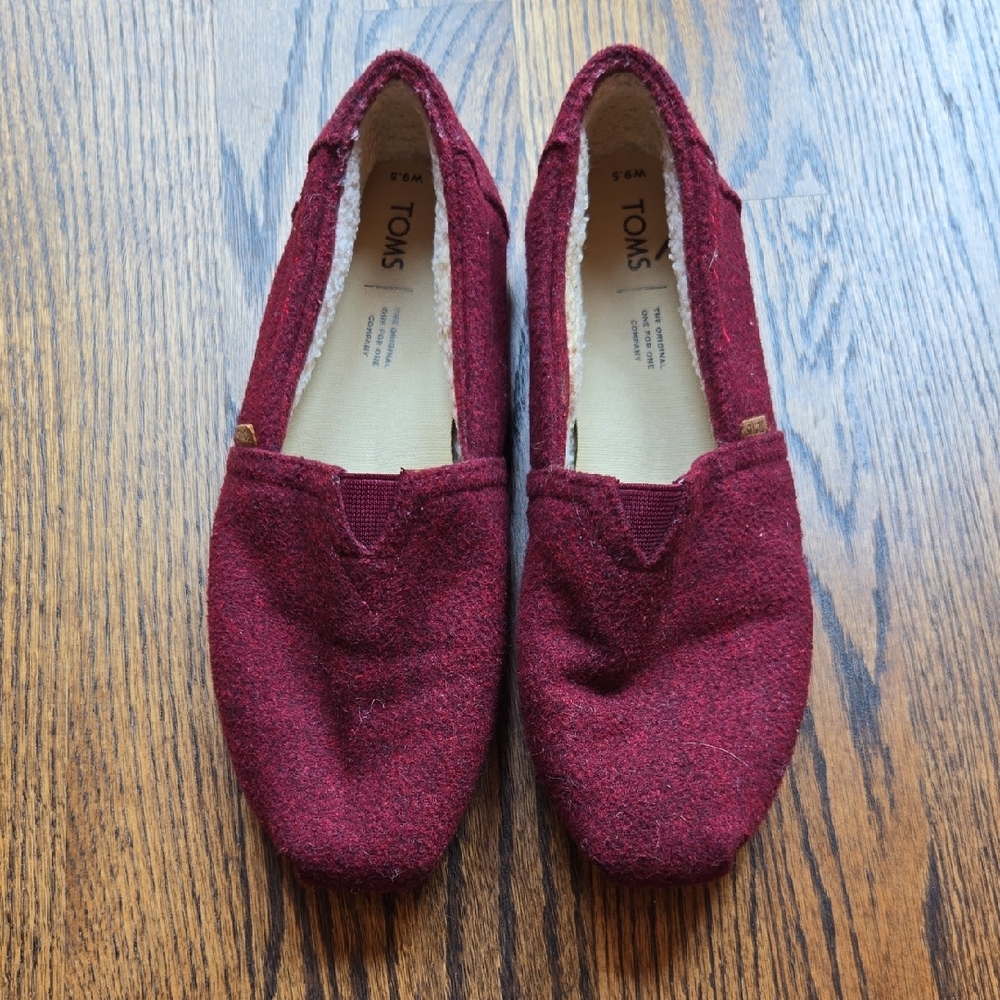 Toms Classic Slip Ons Good Vibes Felt Wool Shearling Burnt Henna